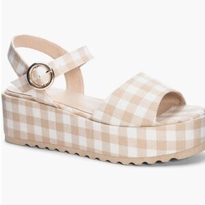 Sandals  size 7 1/2 dirty laundry  gingham